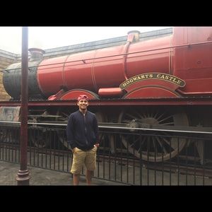 Meet your Posher, Christian